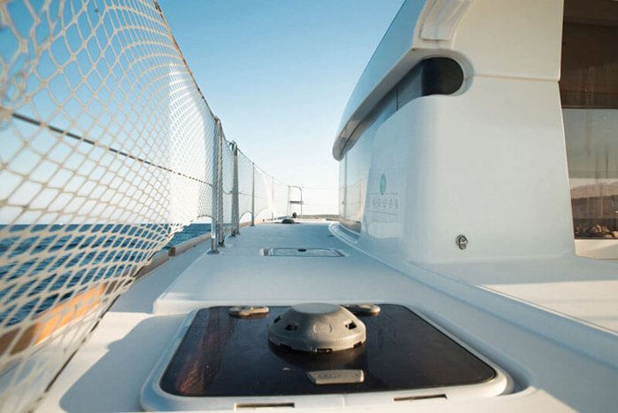 Horizontales Deck Lagoon Katamaran