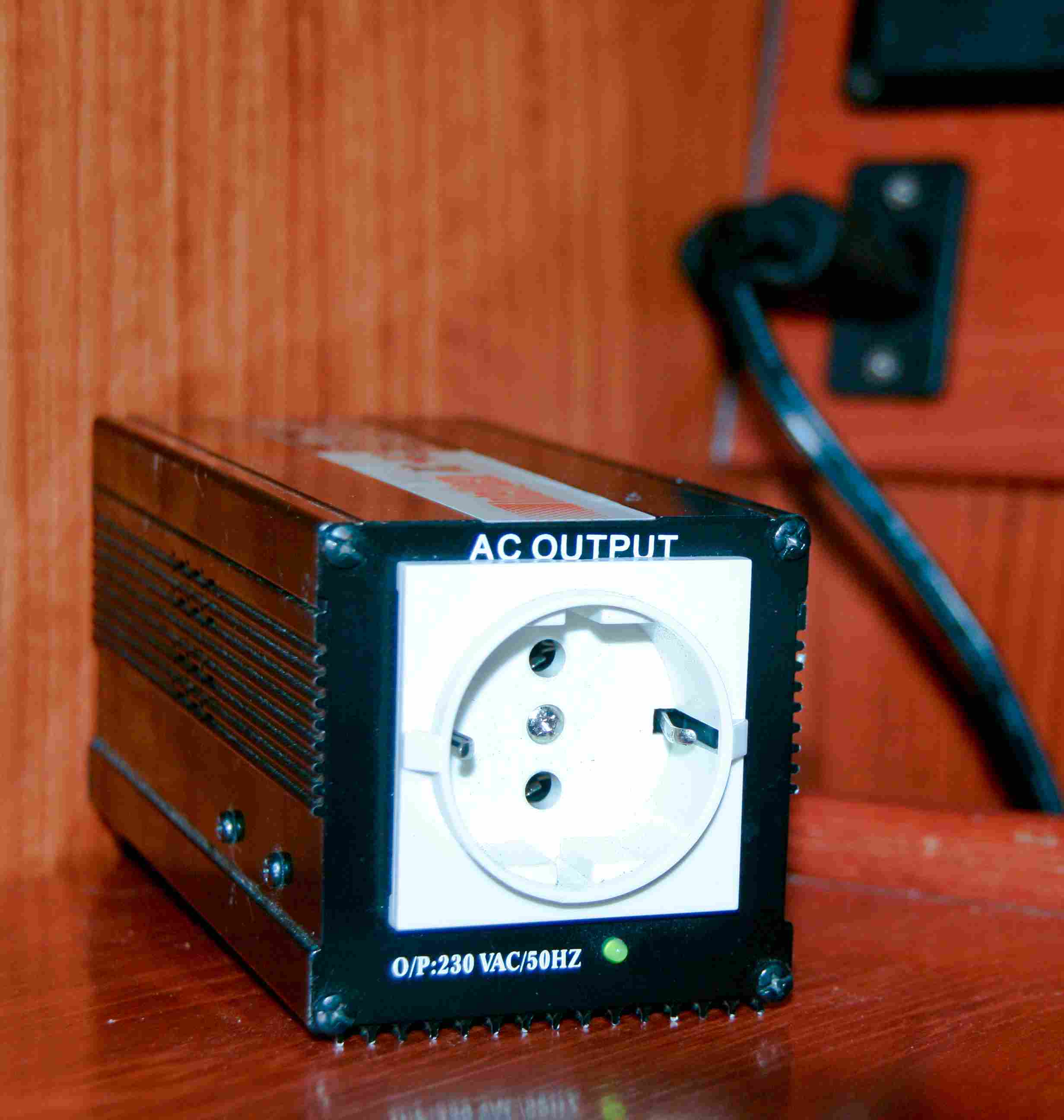 220 aus 12 – der Zauberkasten namens Inverter bringt´s