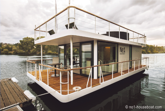 no1_houseboat.png